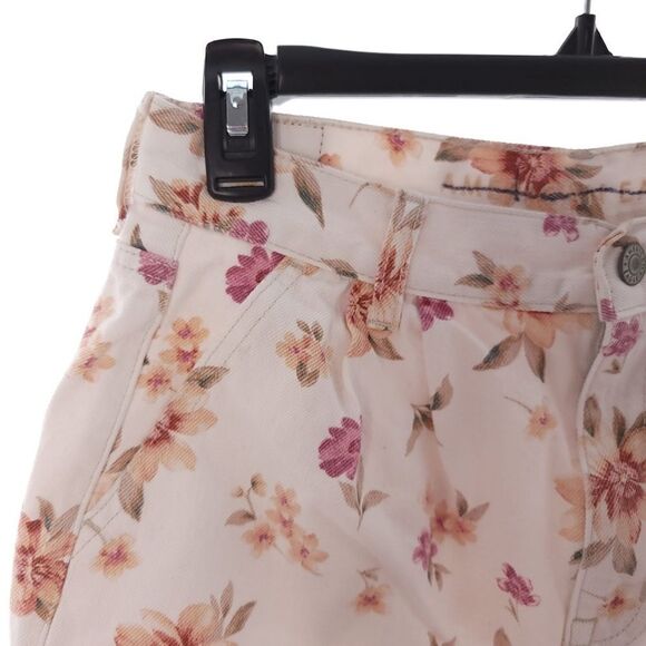 American Eagle Womens Size 6 Floral Mom Short - Picture 4 of 9